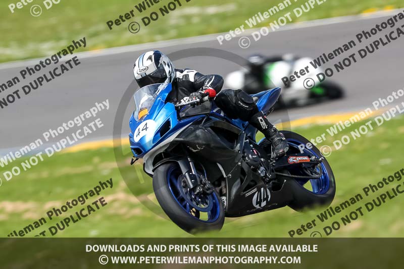 anglesey no limits trackday;anglesey photographs;anglesey trackday photographs;enduro digital images;event digital images;eventdigitalimages;no limits trackdays;peter wileman photography;racing digital images;trac mon;trackday digital images;trackday photos;ty croes